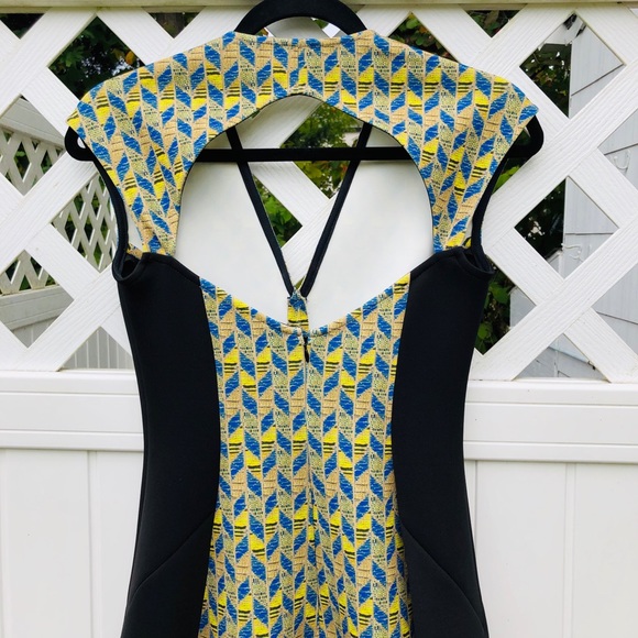 YIGAL AZROUEL**Neoprene Gorgeous Dress US Sm. - Picture 3 of 8